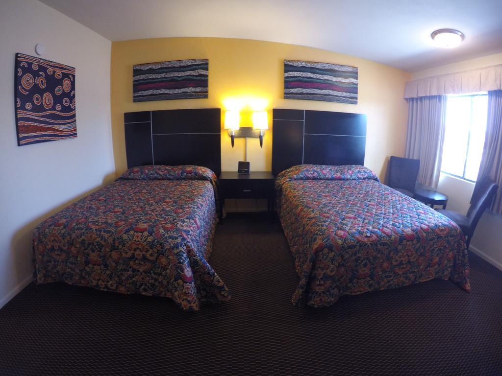 Indio Holiday Motel Extérieur photo