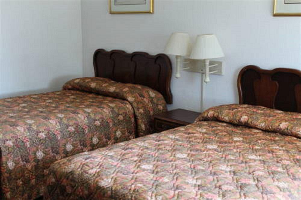 Indio Holiday Motel Extérieur photo