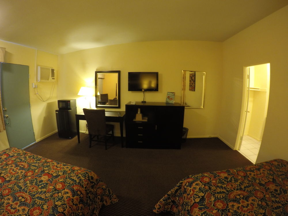 Indio Holiday Motel Extérieur photo