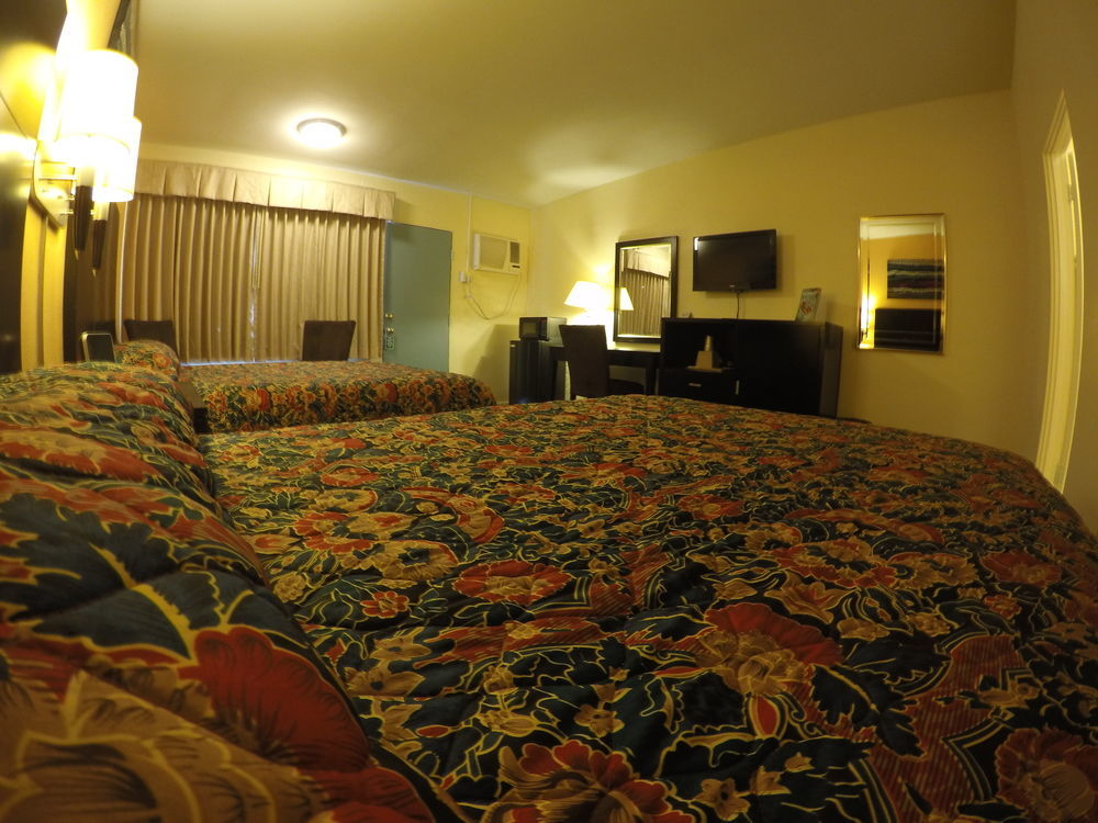 Indio Holiday Motel Extérieur photo